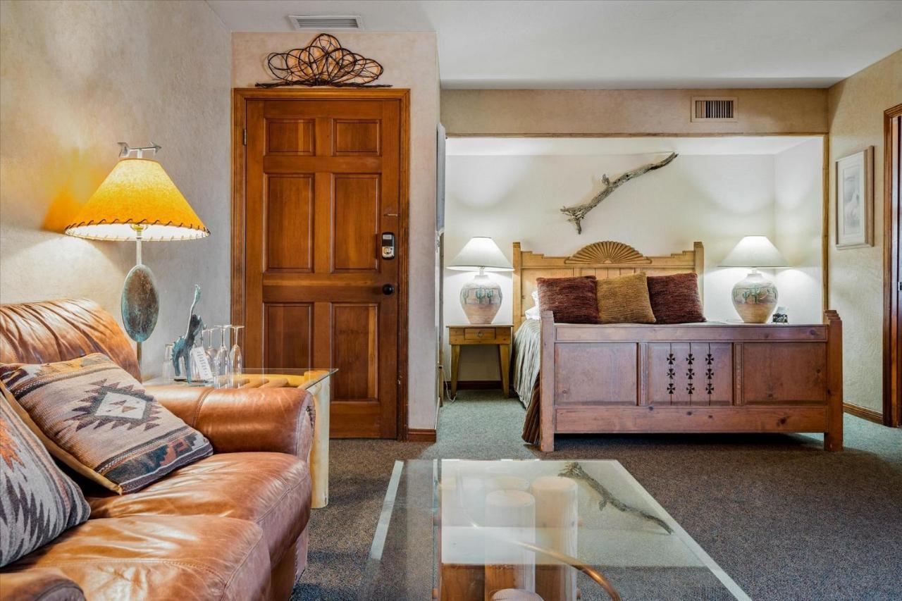 Adobe Village Inn Sedona Kamer foto